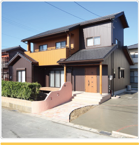 2���т��ꏏ�ɉ߂�����