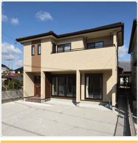 2���т��ꏏ�ɉ߂�����